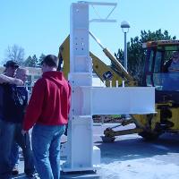 ding & Construction Students with Grounds Crew Erect SSTS