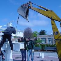 Welding & Construction Students with Grounds Crew Erect SSTS