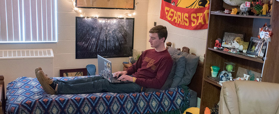 Honors Student Ben Letherer studying in his Honors room in Henderson, 2016