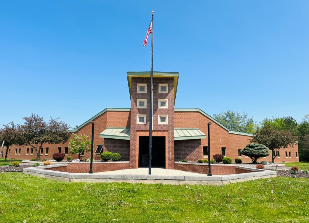 Photo of Pittsfield Acres Academy' building.