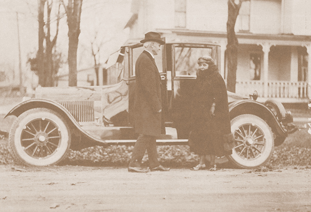 W.N. and Mary Ethel and their Durant automobile