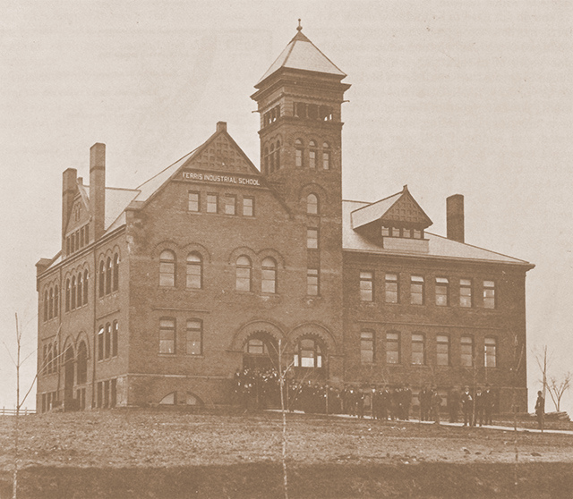 Old Main in 1895