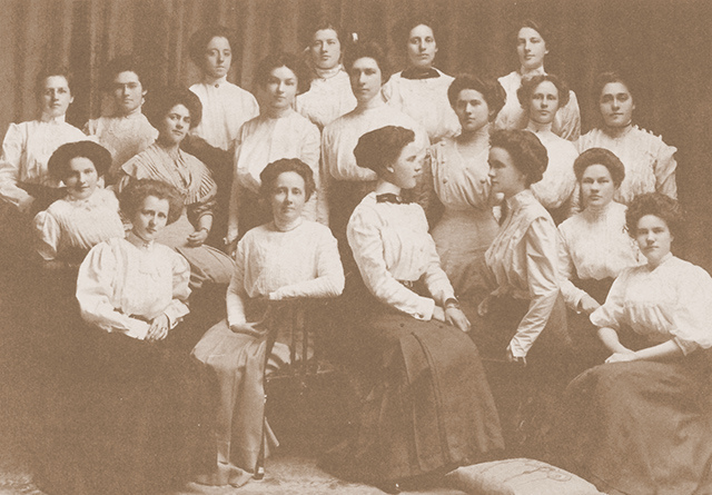 1911 kindergarten graduating class