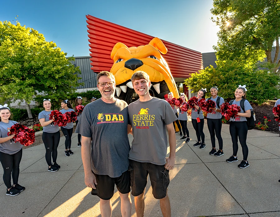 Students participating in Bulldog Beginnings at Ferris State University