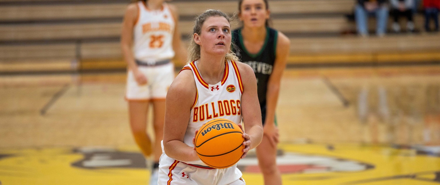 Kadyn Blanchard shooting a free throw during a contest