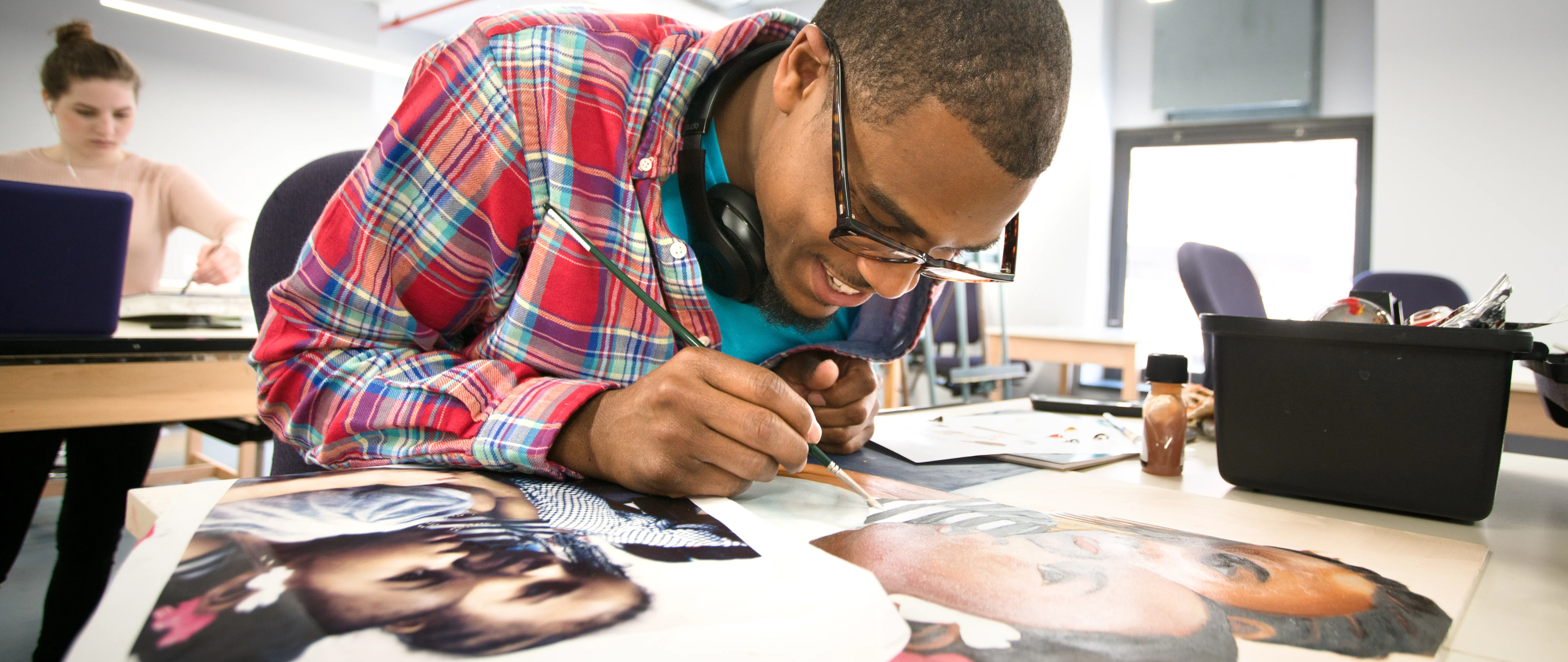 student painting