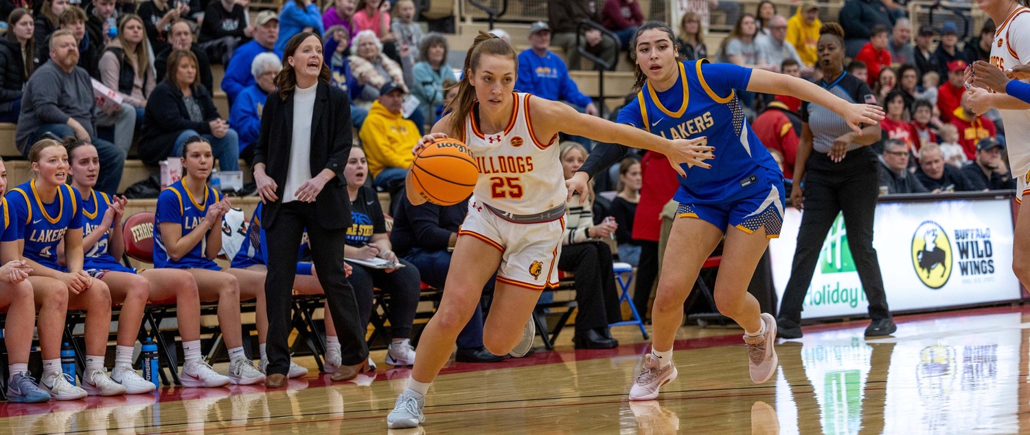 Mia Riley’s versatility, hard work paying off for nationally ranked Ferris State women’s basketball team