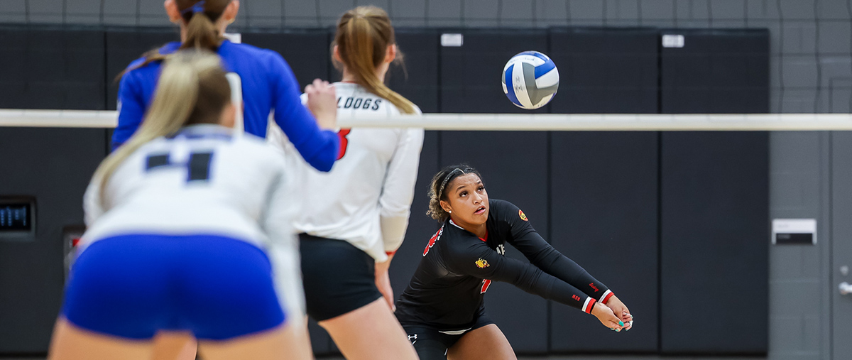 Action shot of Hope Davies