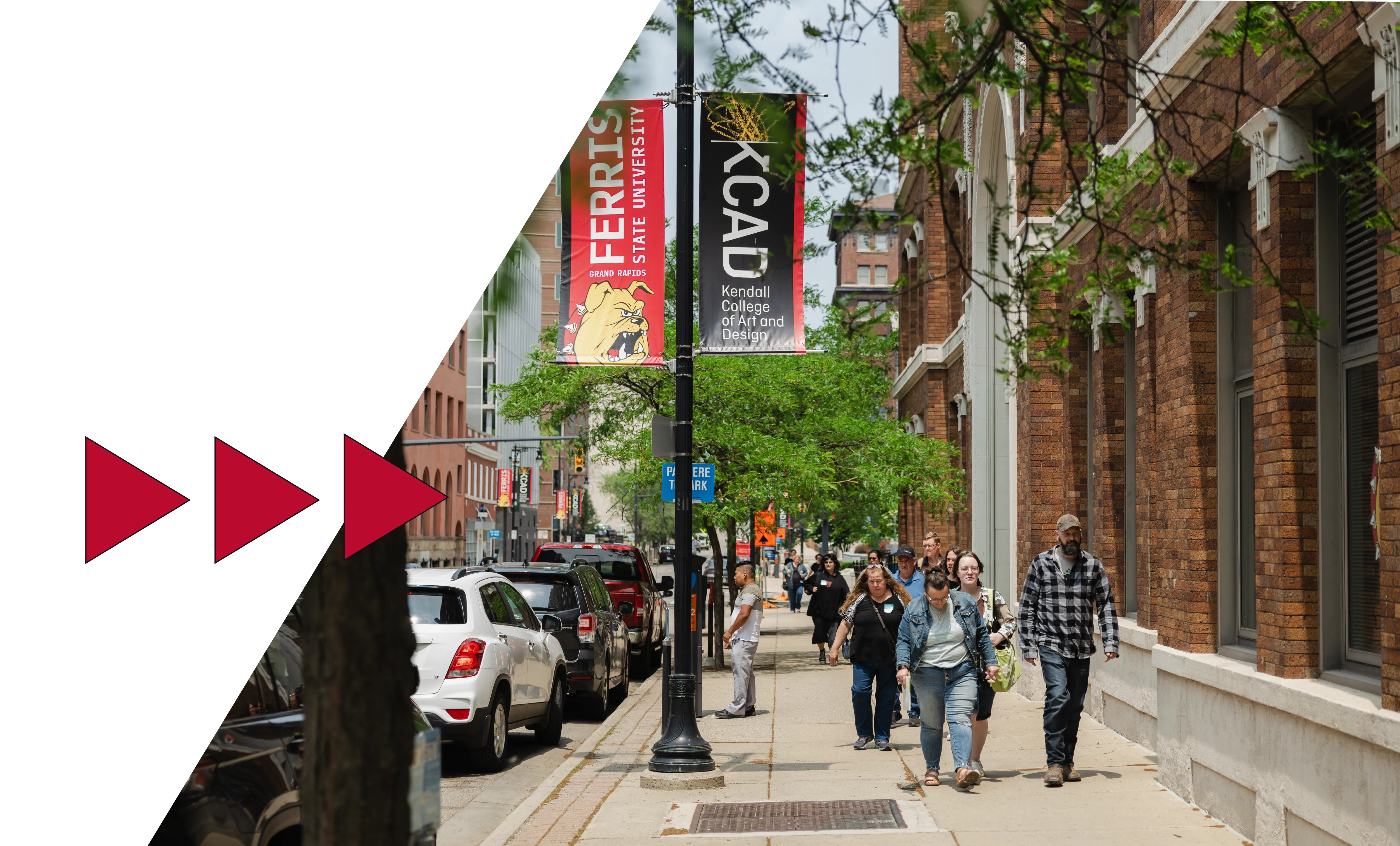 students walking in downtown Grand Rapids