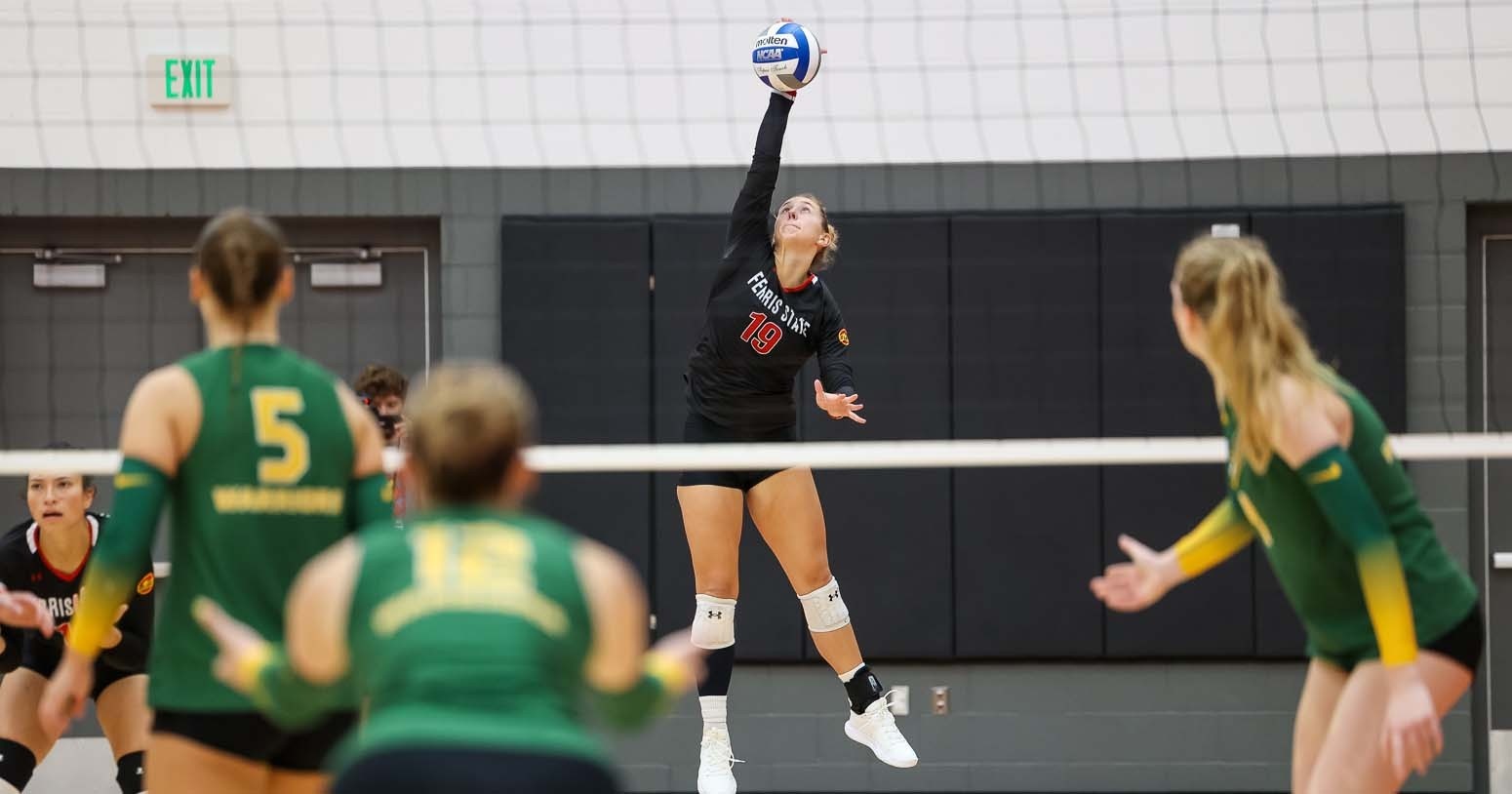 Geren attempting a kill (score) against Wayne State University