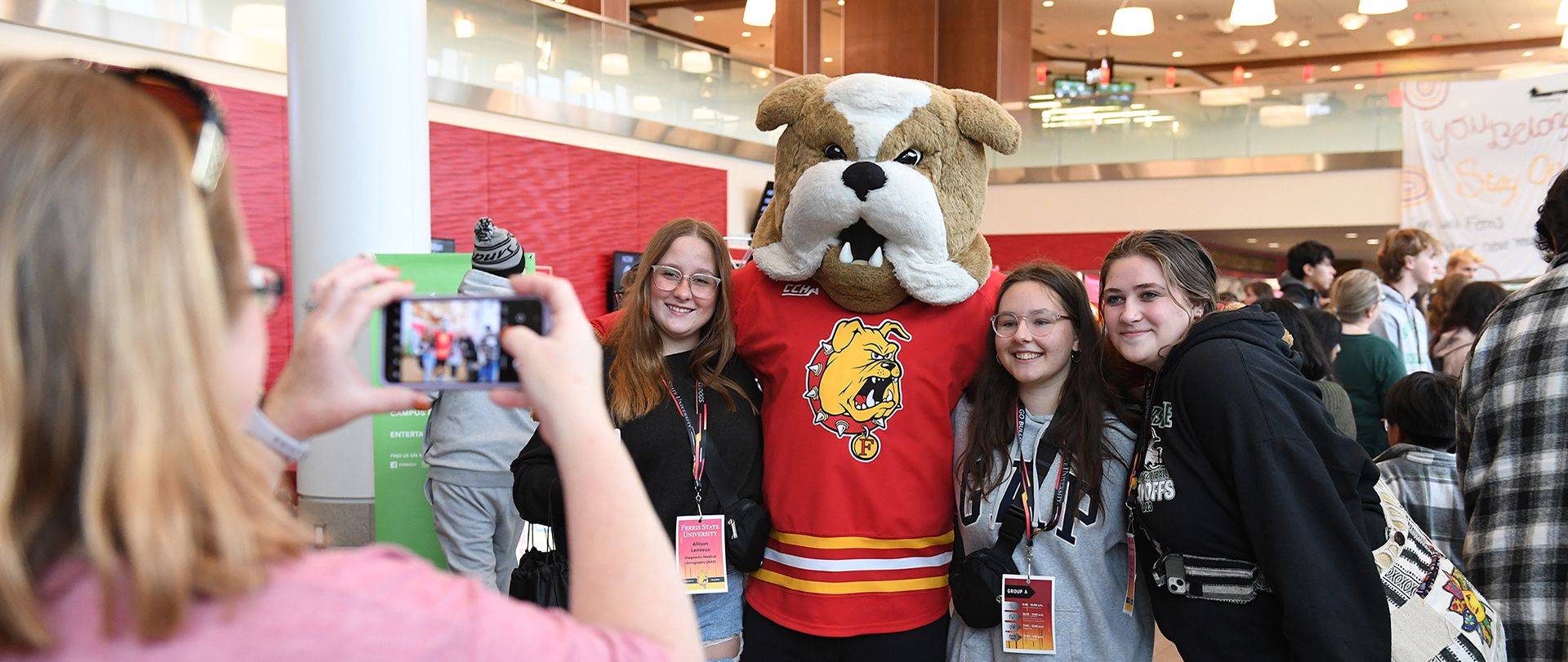 Spring Dawg Days Event April 13 to Capsulize Ferris State Experience for Prospective Students