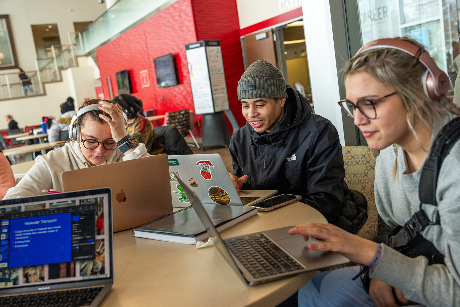 Ferris State Sending Financial Aid Awards to Accepted Students while Awaiting FAFSA Data to Help Families Make College Choice