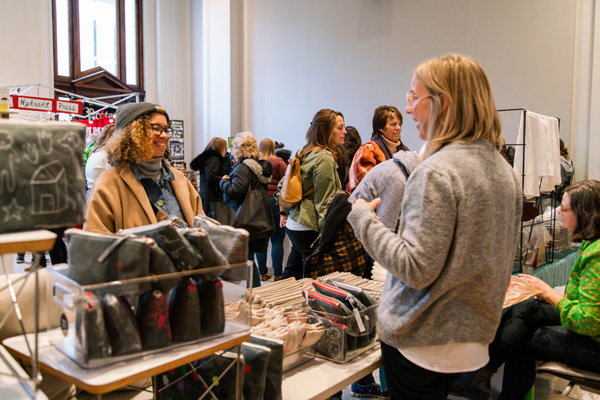 Holiday Artists Market KCAD