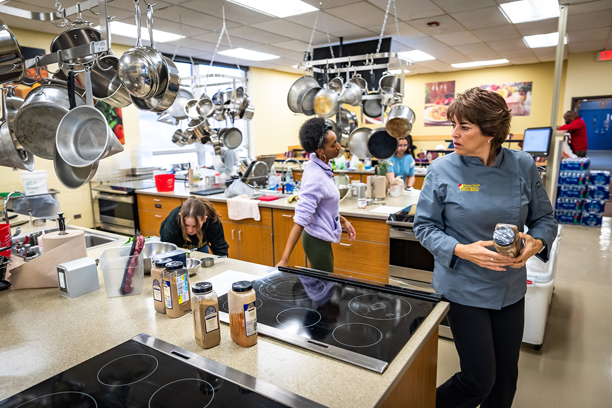 Post-Pandemic Priorities Point to Need for Chefs, Ferris State Hospitality Management Program Strives to Support Their Business Learning