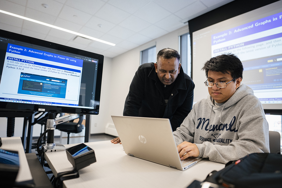 Visual Data Analytics classroom photo at Ferris State University