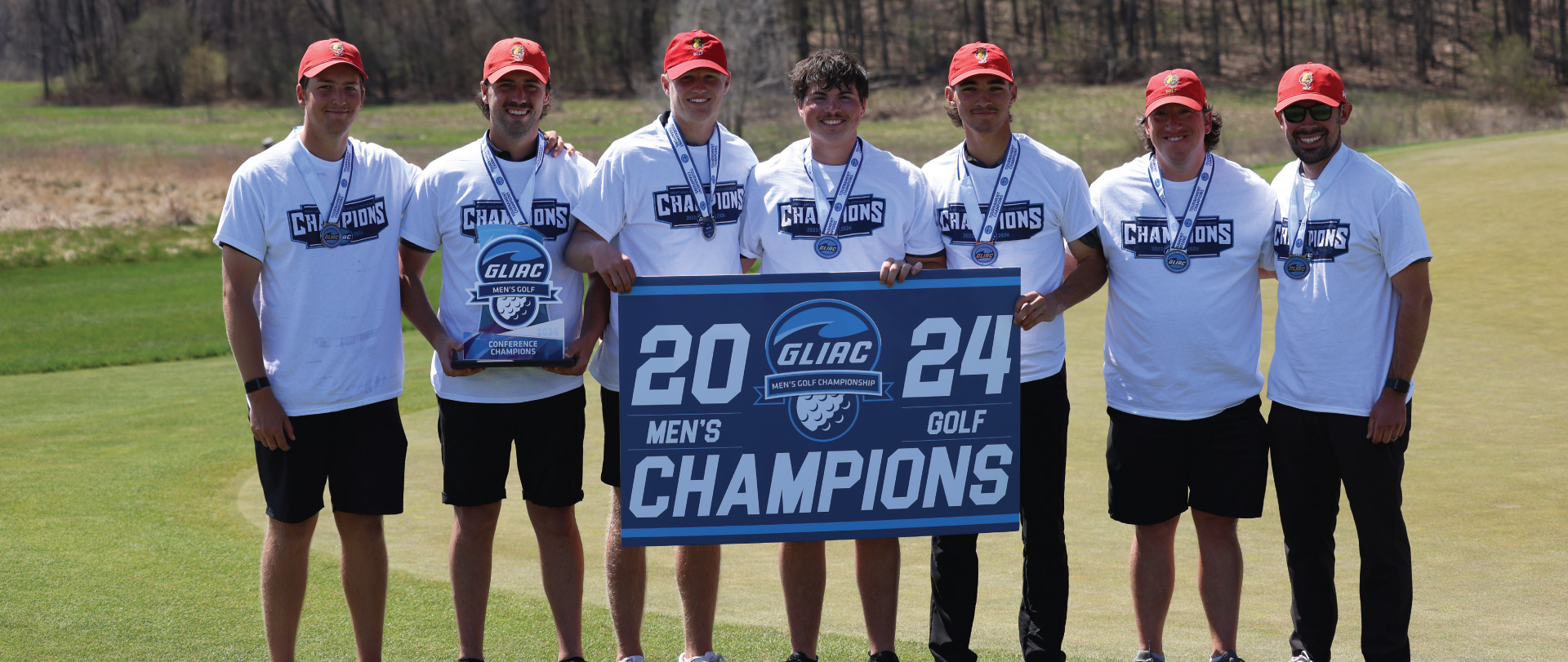 Ferris Men's golf team after winning GLIAC championship