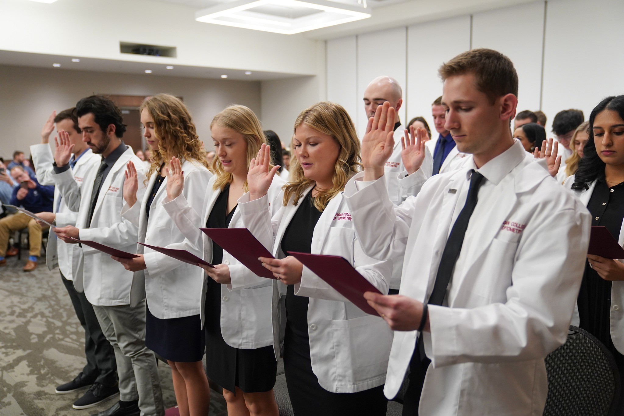 Students at MCO White Coat Ceremony