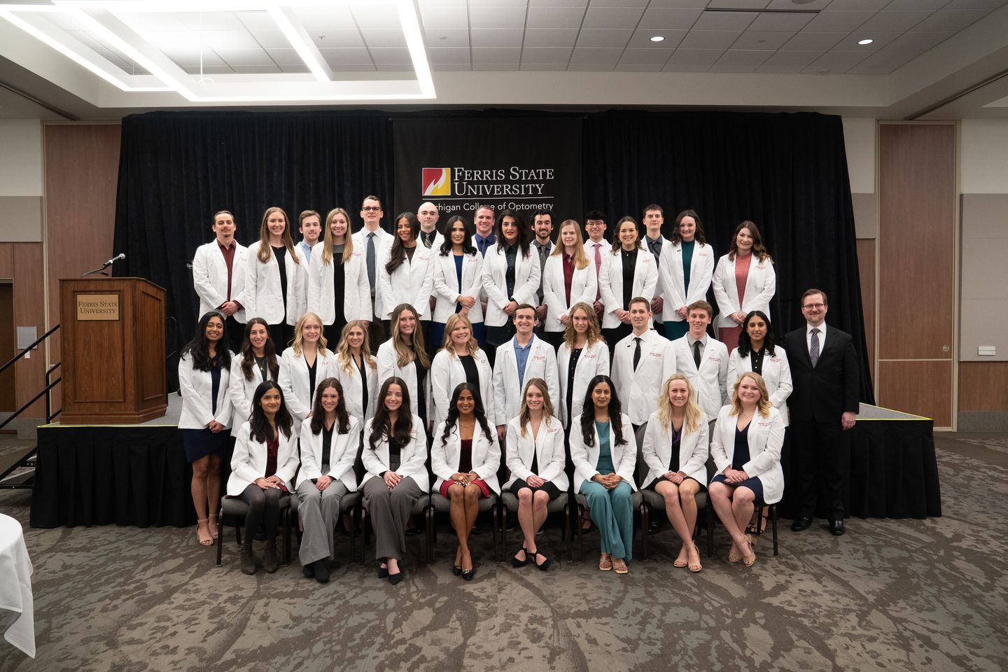 Students at MCO White Coat Ceremony