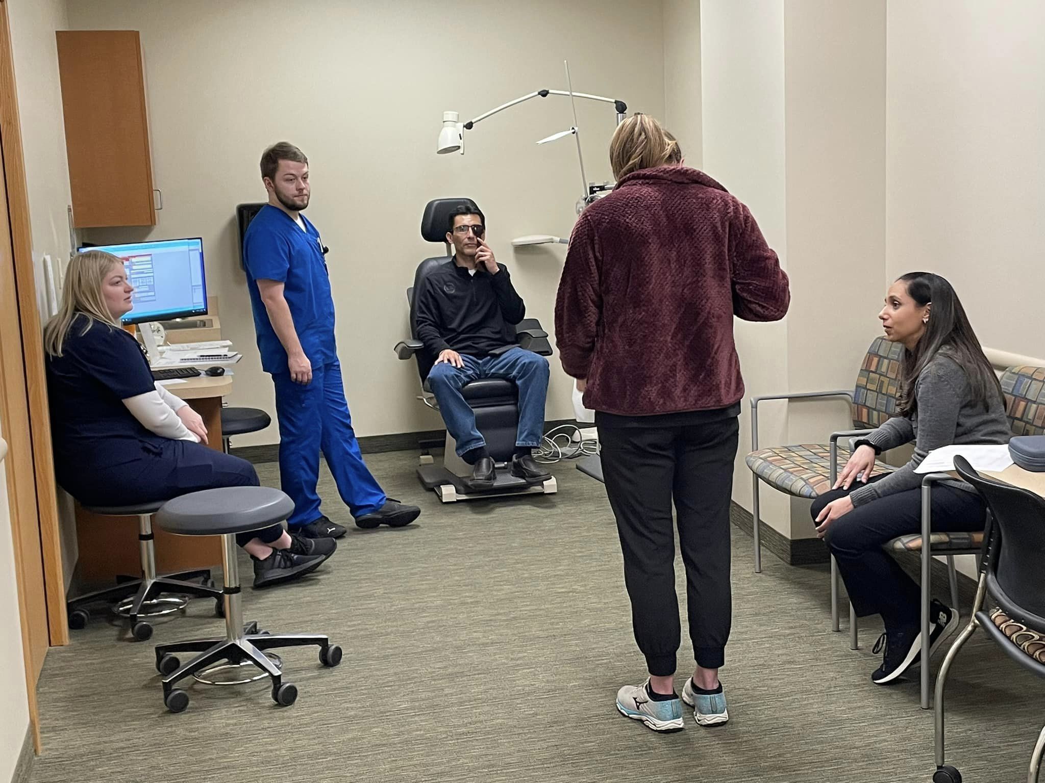 Students in vision rehab workshop