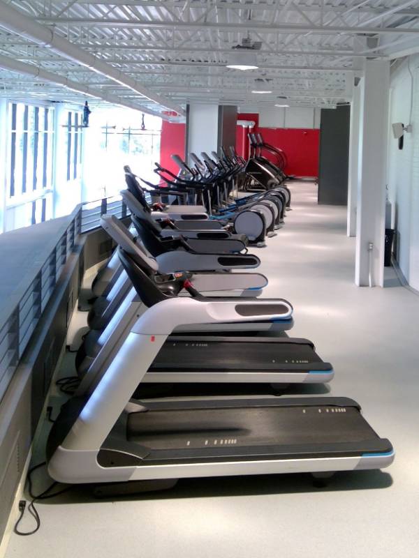 mezzanine workout area